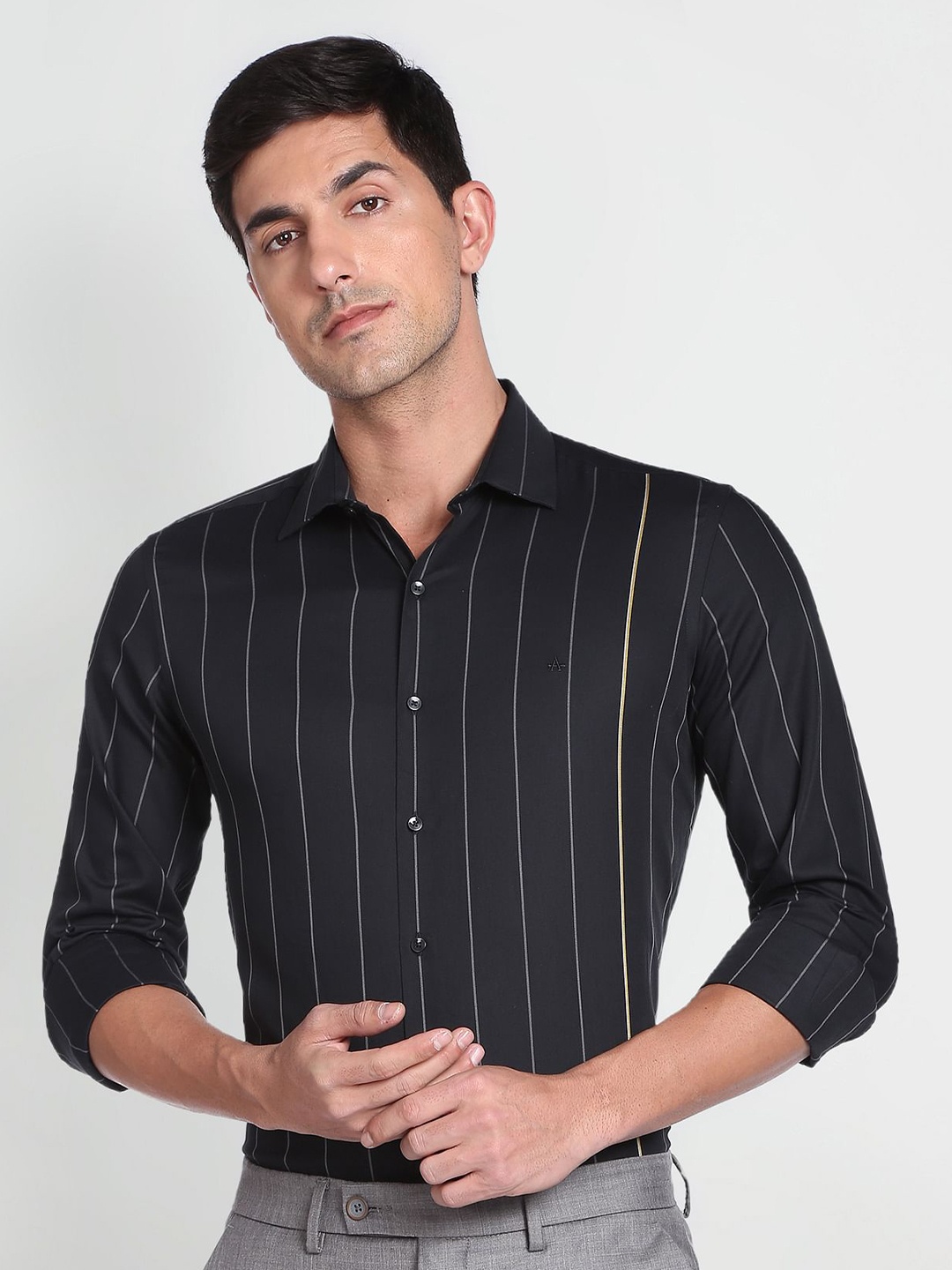 

Arrow Spread Collar Slim Fit Vertical Striped Formal Cotton Shirt, Black