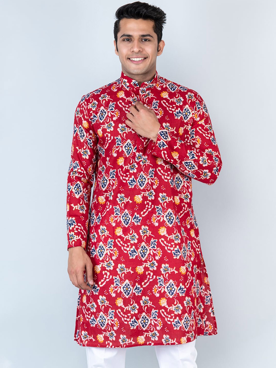 

Tistabene Floral Printed Mandarin Collar Pure Cotton Kurta, Red