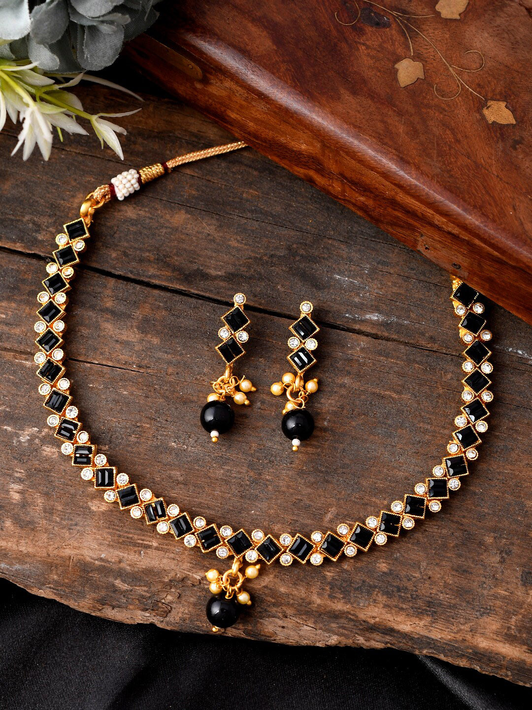 

AQUASTREET JEWELS Gold-Plated Stones & Crystal Studded Necklace & Earrings Set, Black