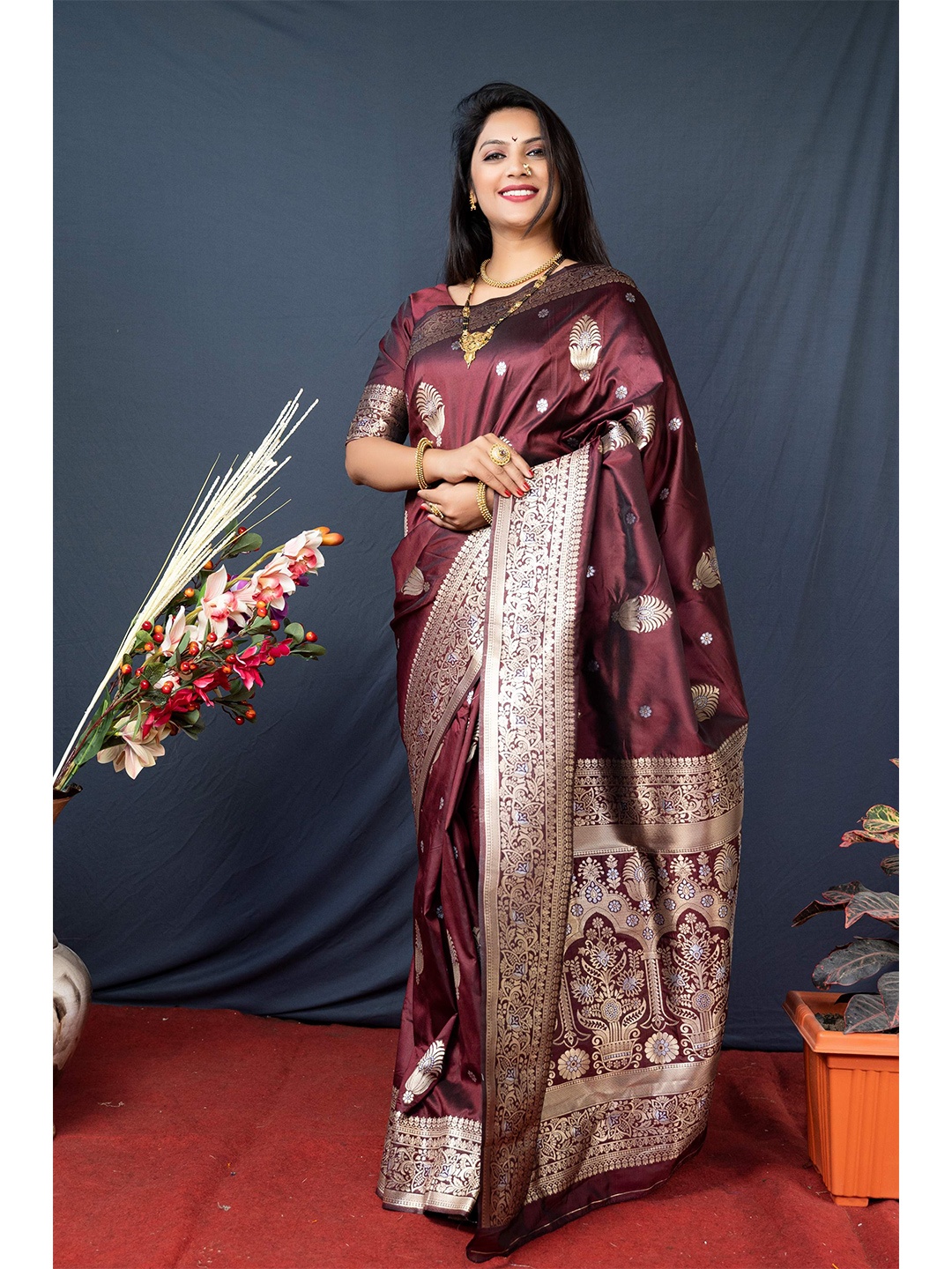 

Anaita Ethinic Motifs Zari Pure Silk Banarasi Saree, Maroon
