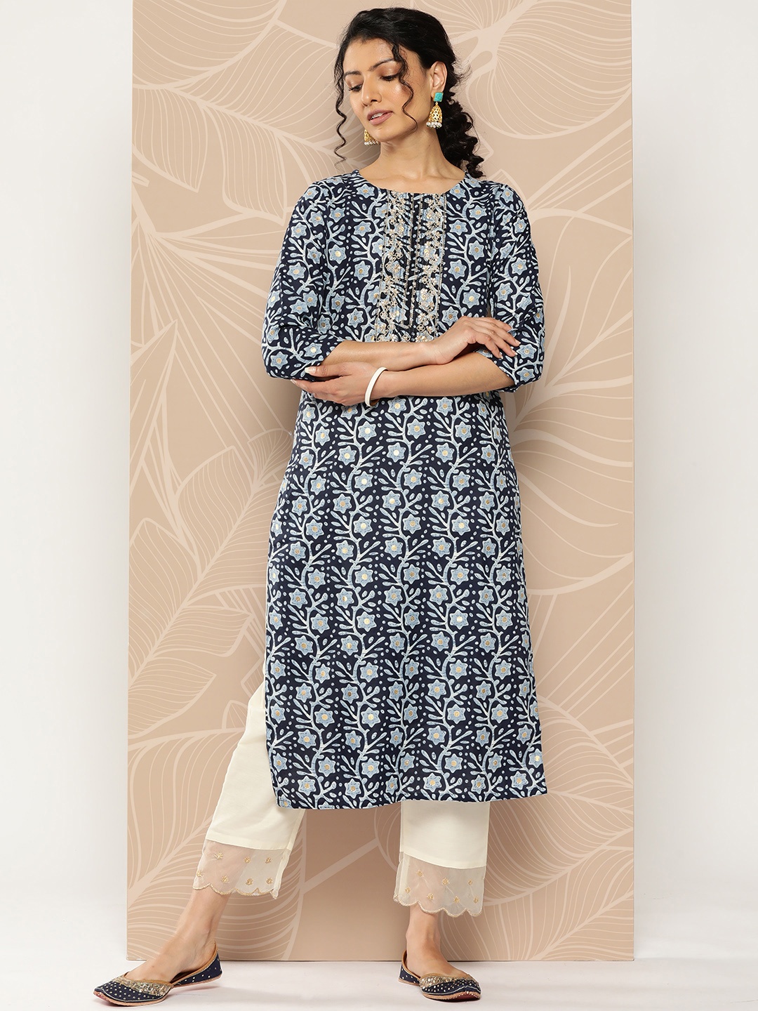

Varanga Women Navy Blue & Grey Floral Printed Indie Prints Kurta