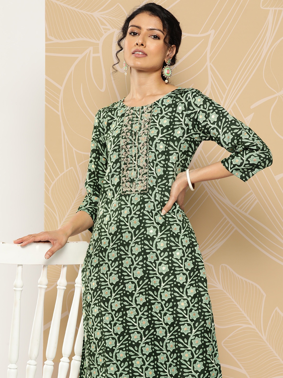 

Varanga Printed Sequinned Kurta, Green