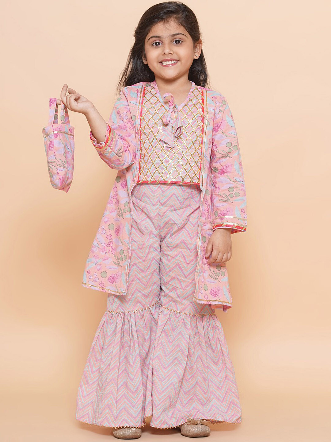 

Aj DEZInES Girls Geometric Printed Pure Cotton Kurta With Sharara, Pink