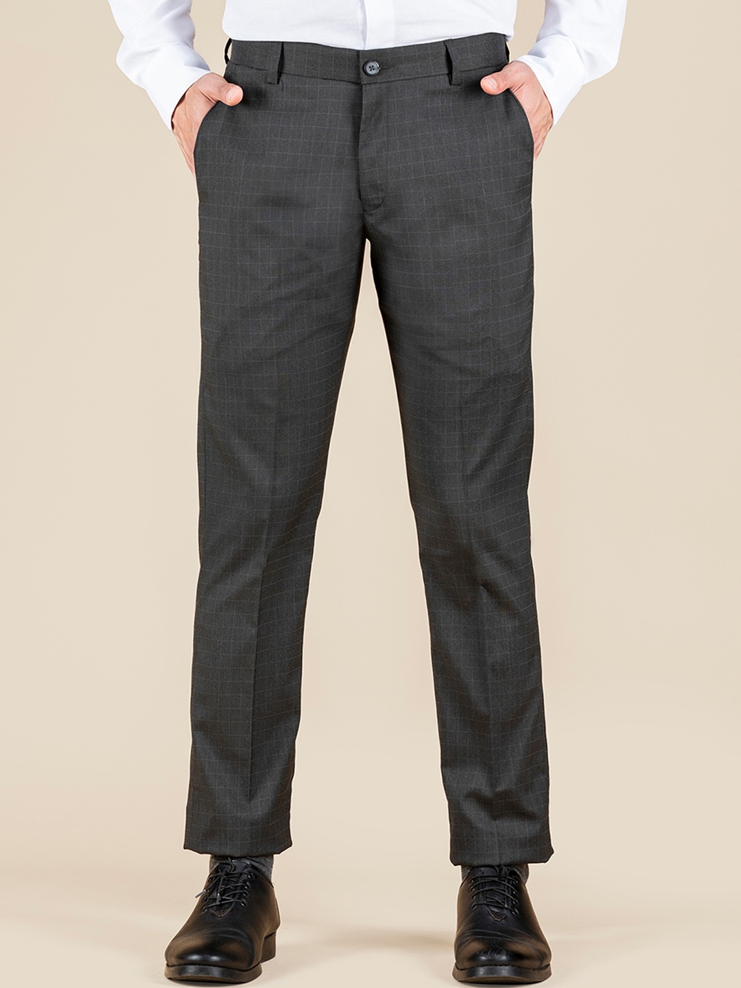 

Dennis Lingo Men Checked Classic Slim Fit Wrinkle Free Formal Trousers, Charcoal