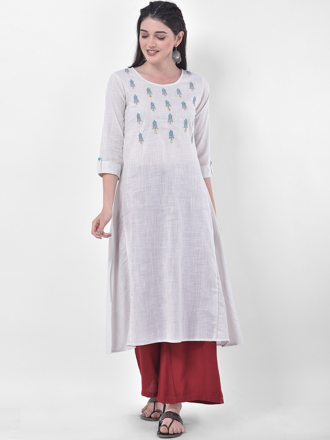 

Span Ethnic Motifs Embroidered Thread Work Pure Cotton Kurta, White