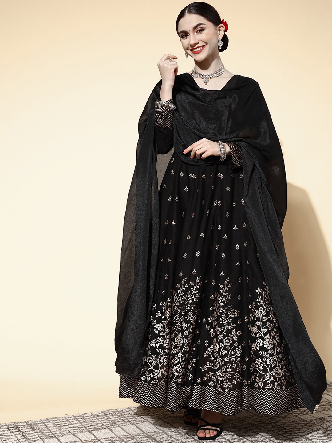 

PANIT Floral Printed Maxi-Length Flared Ethnic Dress With Dupatta, Black