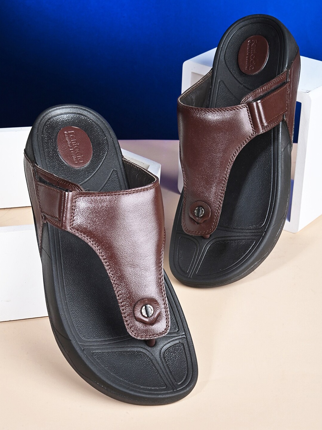

Fentacia Men Textured Leather Comfort Sandals, Brown