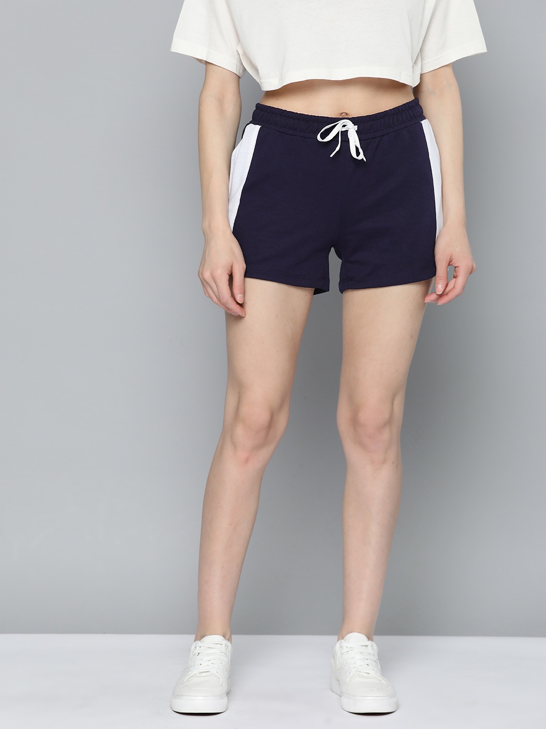 

Mast & Harbour Colourblocked Outdoor Shorts, Navy blue