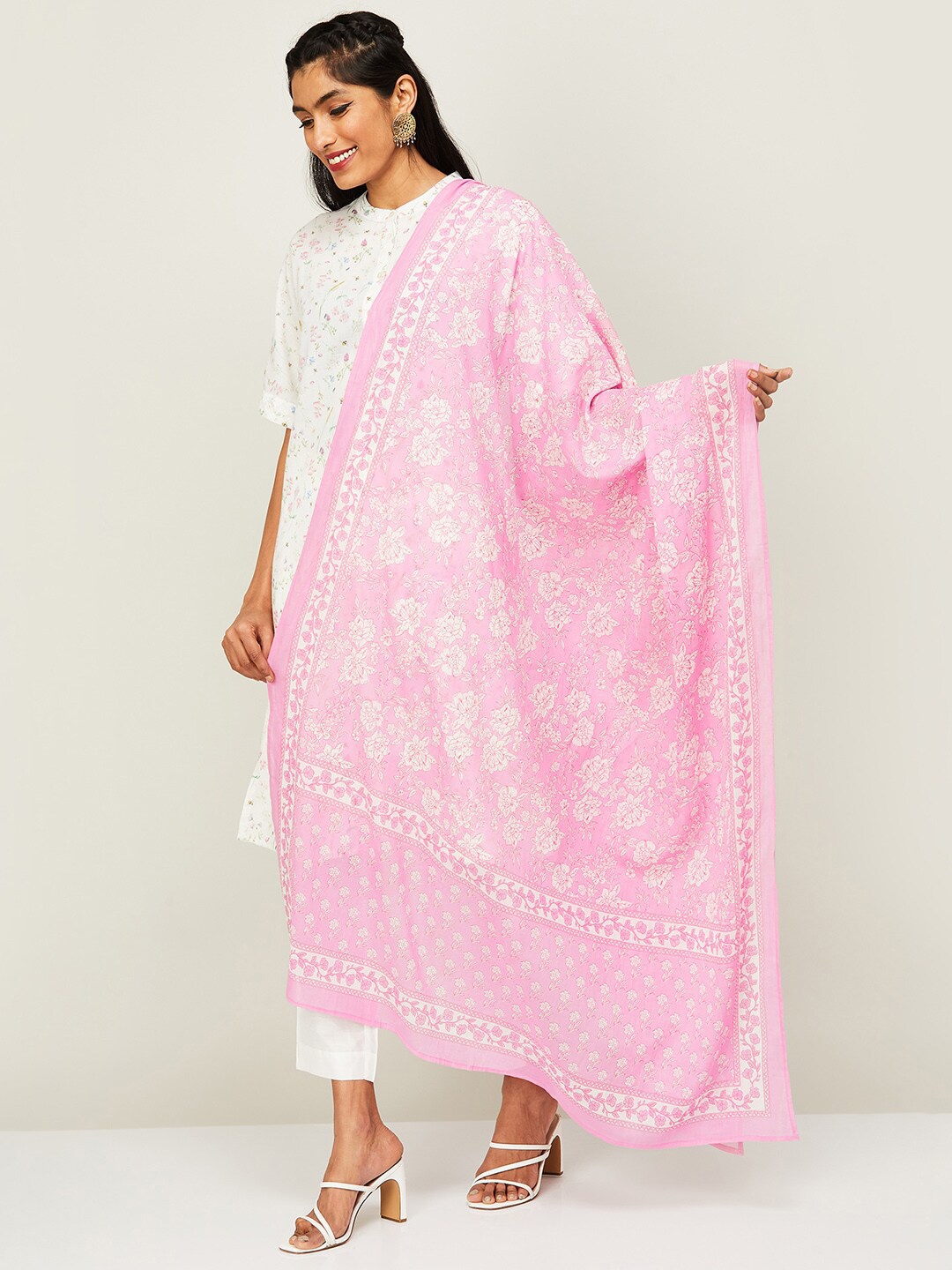 

Melange by Lifestyle Floral Printed Dupatta, Pink