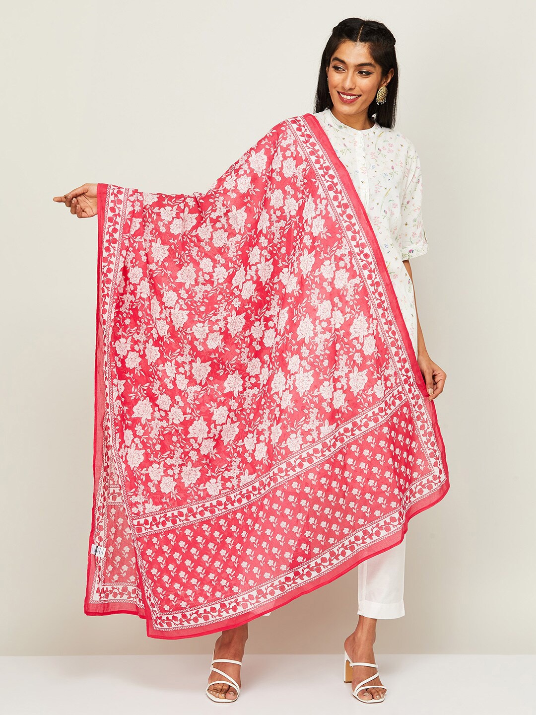 

Melange by Lifestyle Floral Printed Dupatta, Pink