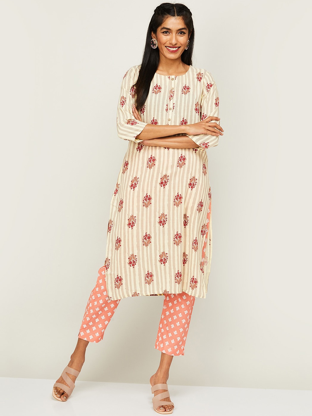 

Melange by Lifestyle Floral Printed Straight Kurta, Beige