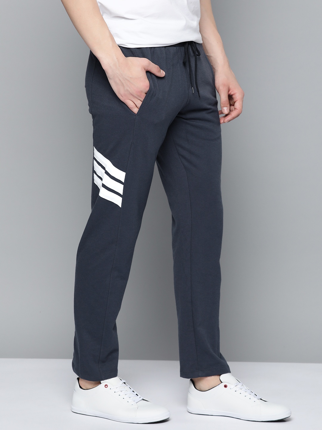 

Mast & Harbour Men Printed Track Pant, Navy blue