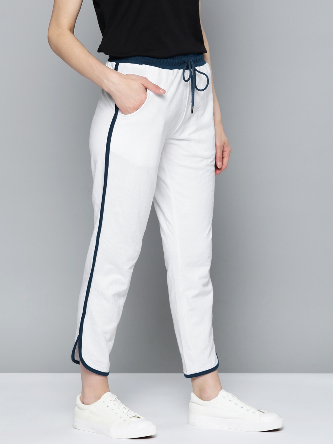 

Mast & Harbour Women Solid Cropped Track Pant, White