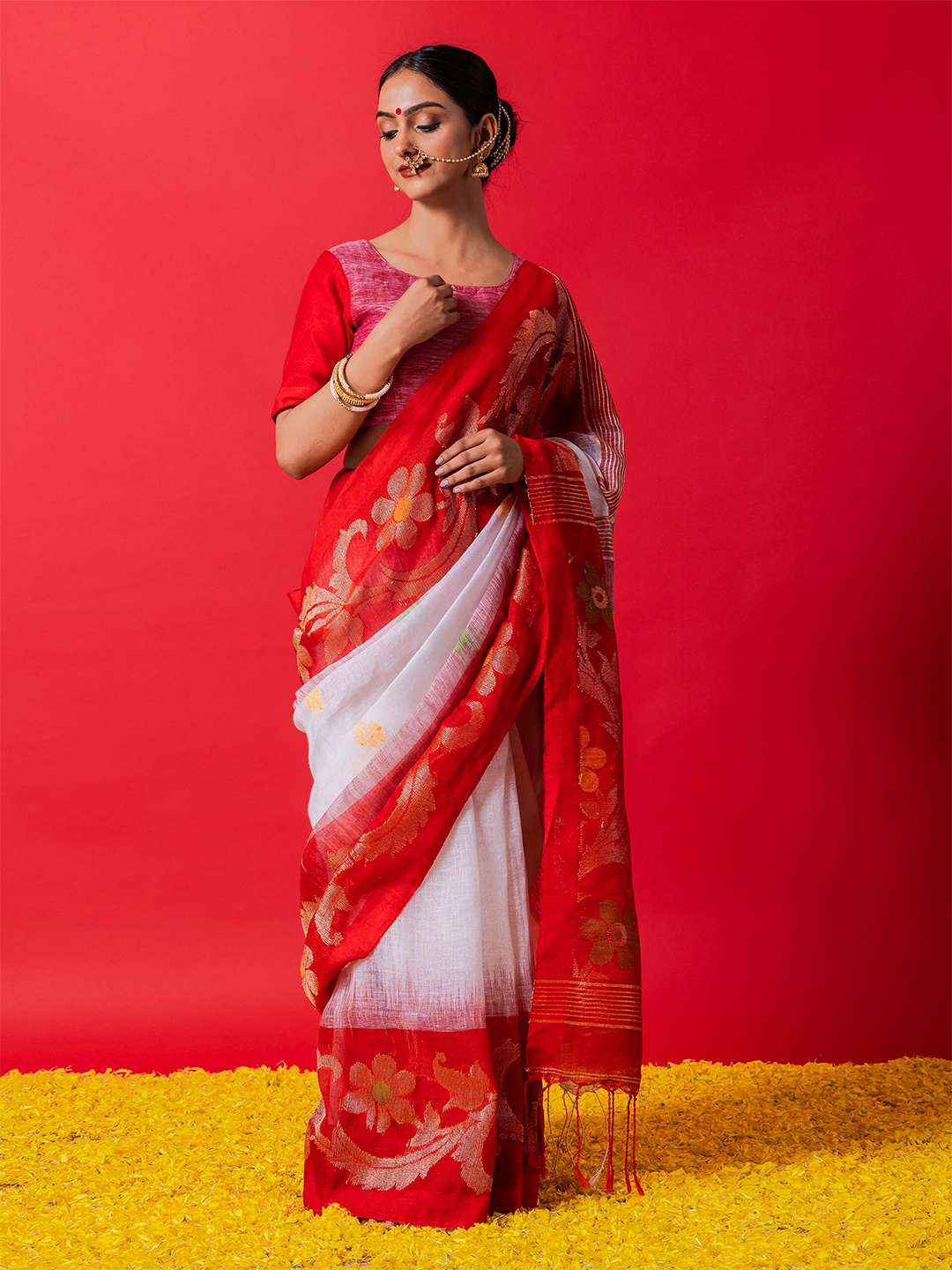 

Triyah Floral Woven Design Pure Linen Saree, Red