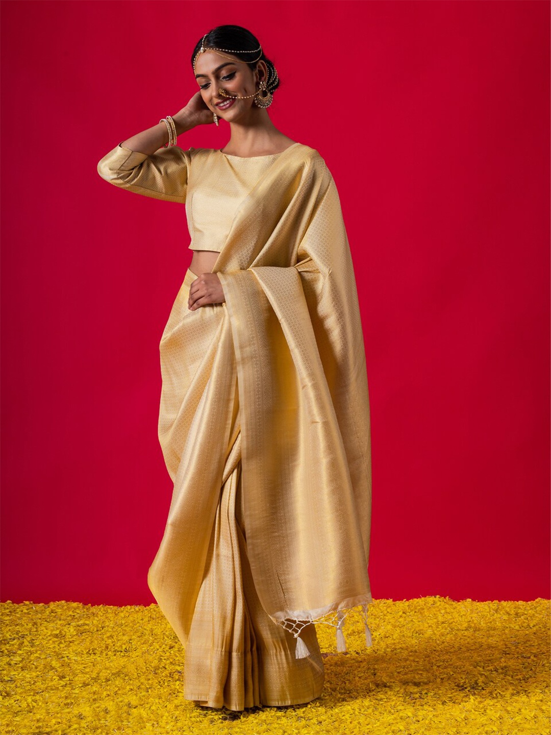

Triyah Geometric Woven Design Zari Saree, Cream