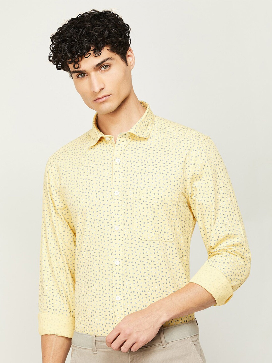 

CODE by Lifestyle Men Yellow Slim Fit Printed Casual Shirt