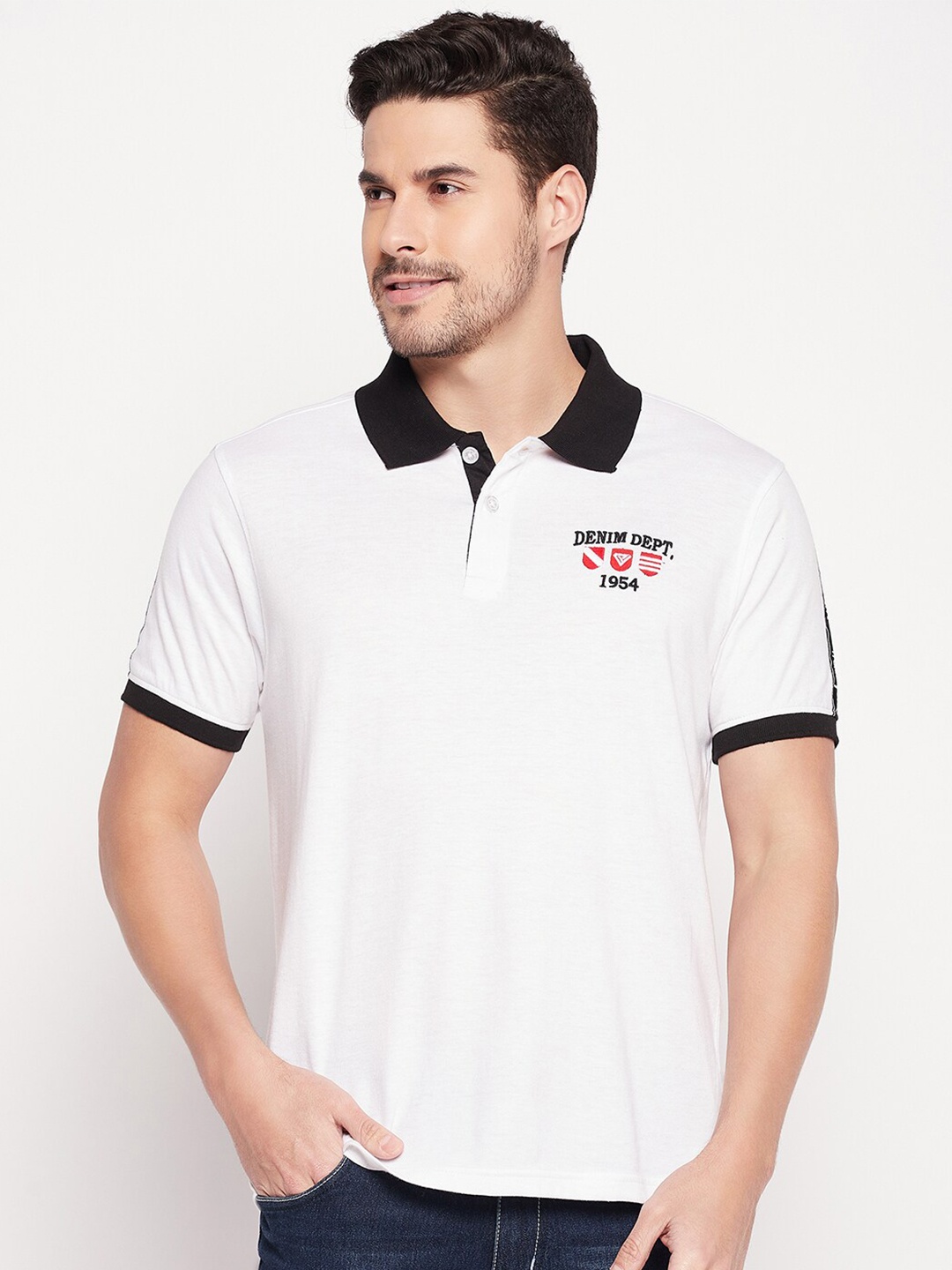 

Club York Men White Polo Collar Applique T-shirt