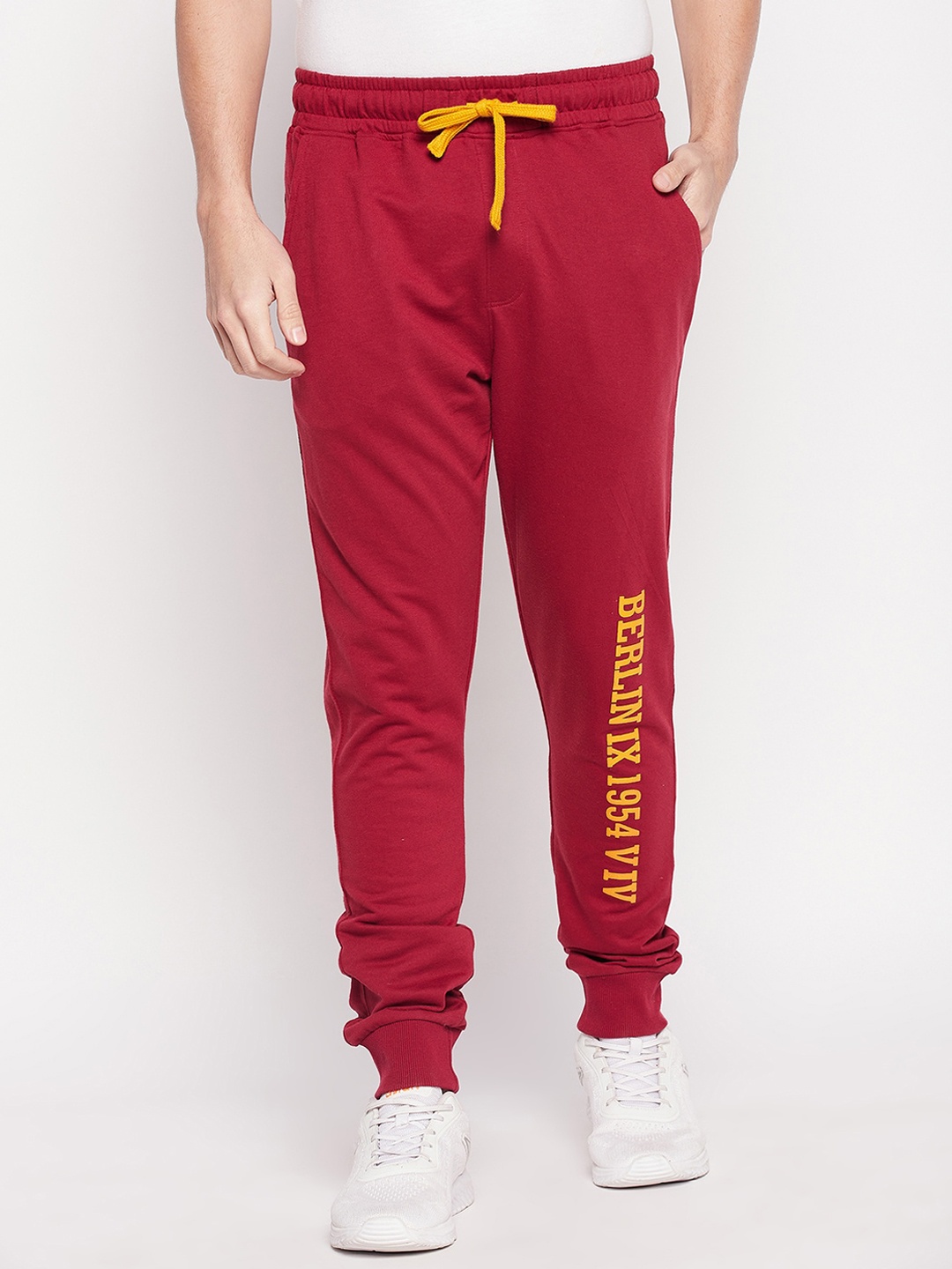 

Club York Men Typography Printed Cotton Joggers, Maroon