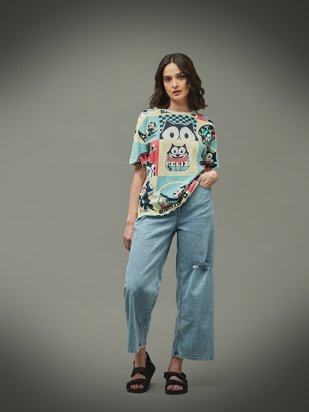 ONLY Women Multicoloured Typography Printed T-shirt, Multi