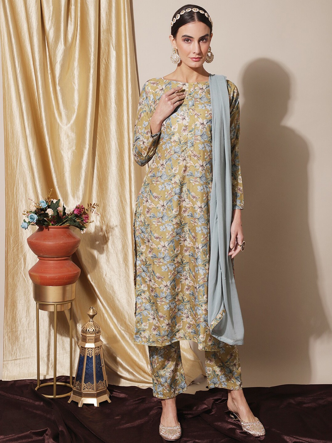 

Stylee LIFESTYLE Printed Pure Silk Unstitched Dress Material, Mustard