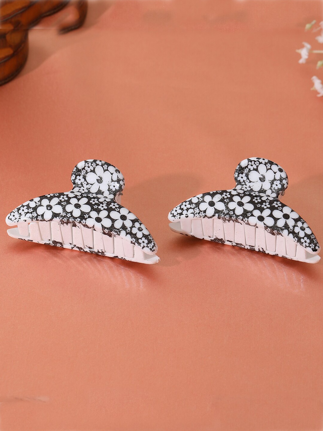 

Estele Women Set of 2 Printed Claw Clips, White