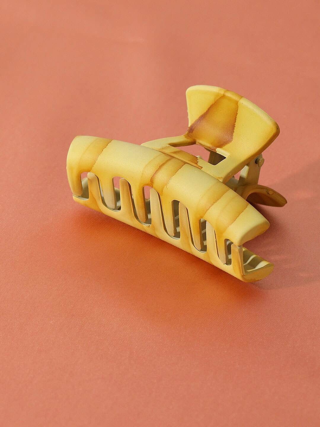 

Estele Women Abstract Printed Claw Clip, Mustard