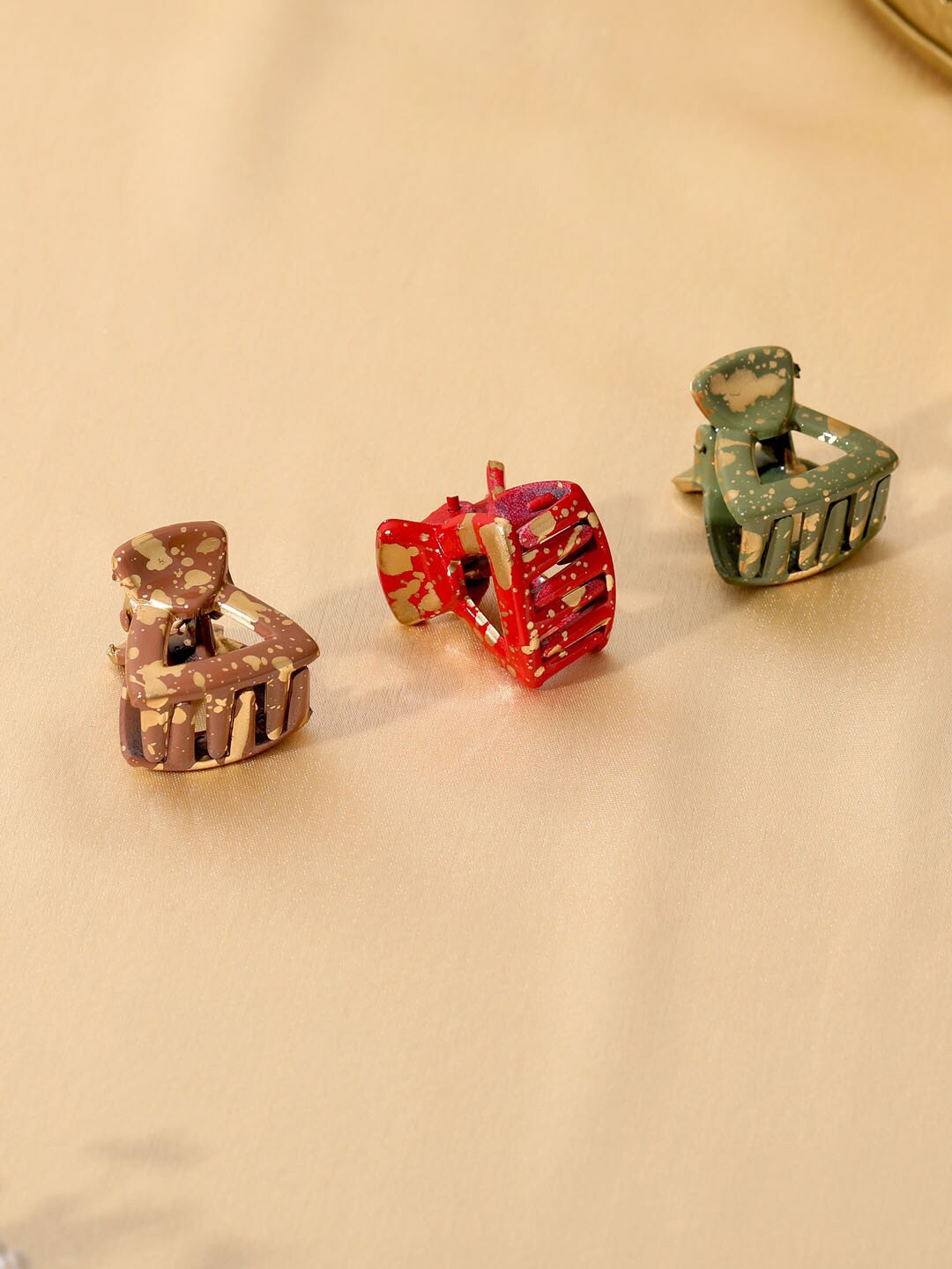 

Estele Women Set Of 3 Printed Plastic Claw Clips, Brown