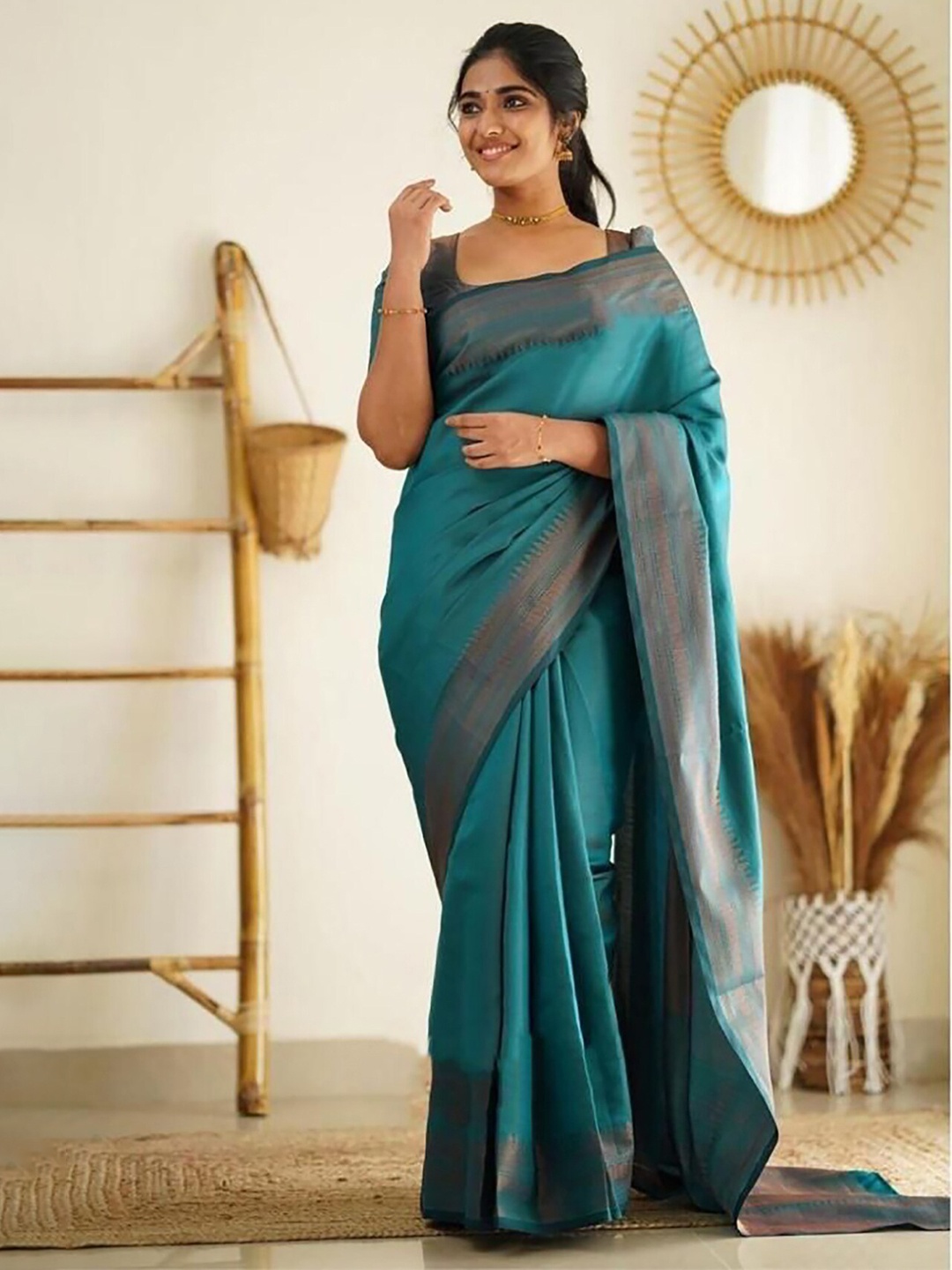 

Anjaneya Sarees Zari Silk Blend Saree, Blue