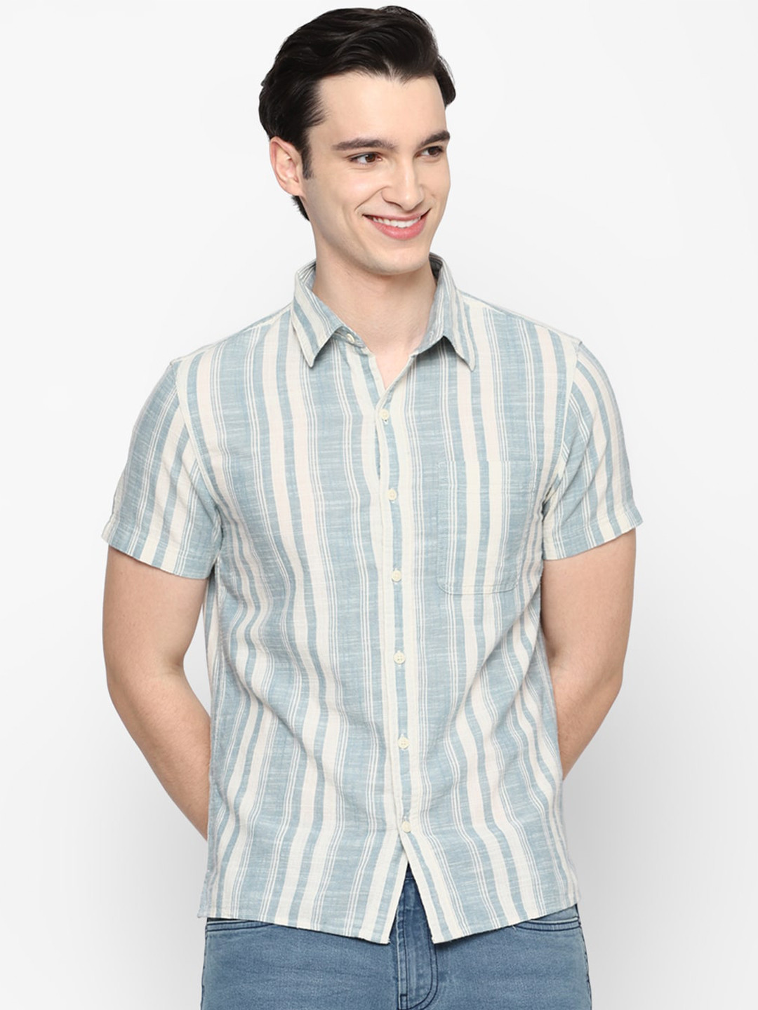 

AMERICAN EAGLE OUTFITTERS Slim Fit Vertical Striped Pure Cotton Casual Shirt, Blue