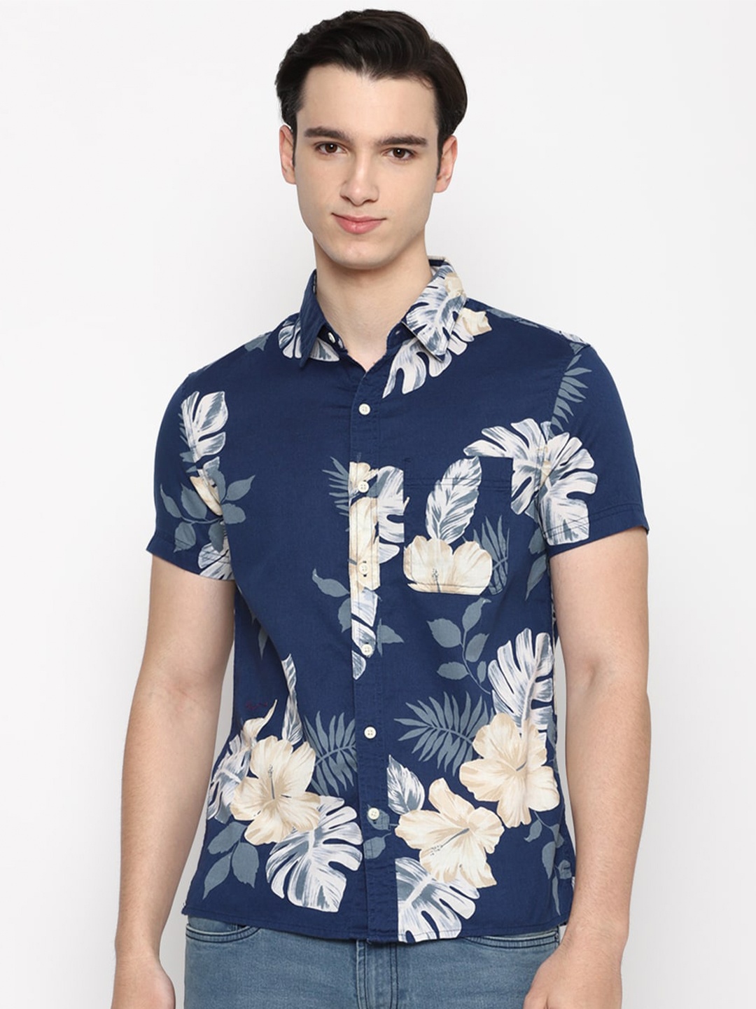 

AMERICAN EAGLE OUTFITTERS Slim Fit Floral Printed Cotton Linen Casual Shirt, Navy blue