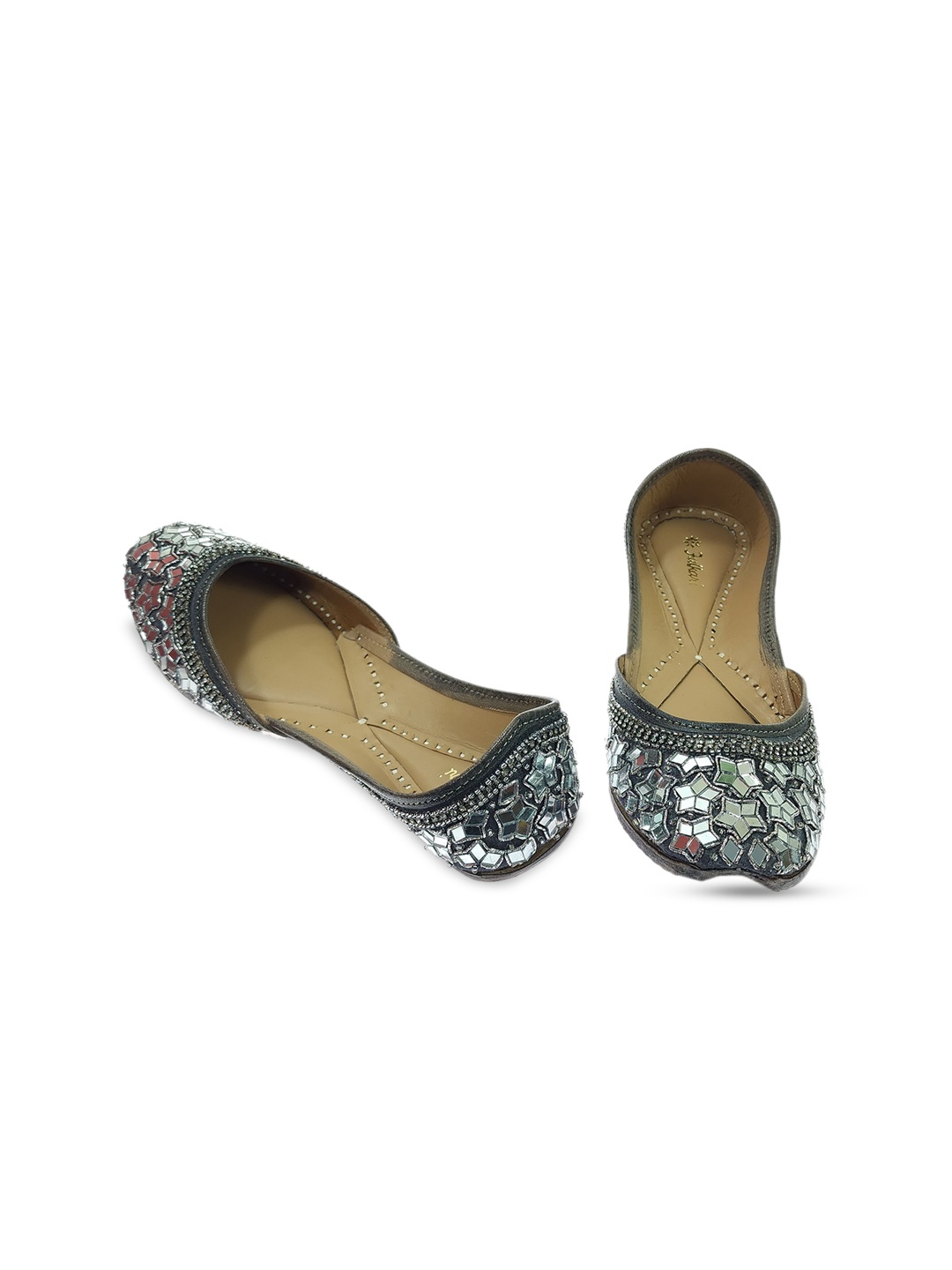 

Fulkari Women Embellished Pure Leather Ethnic Mojaris, Metallic