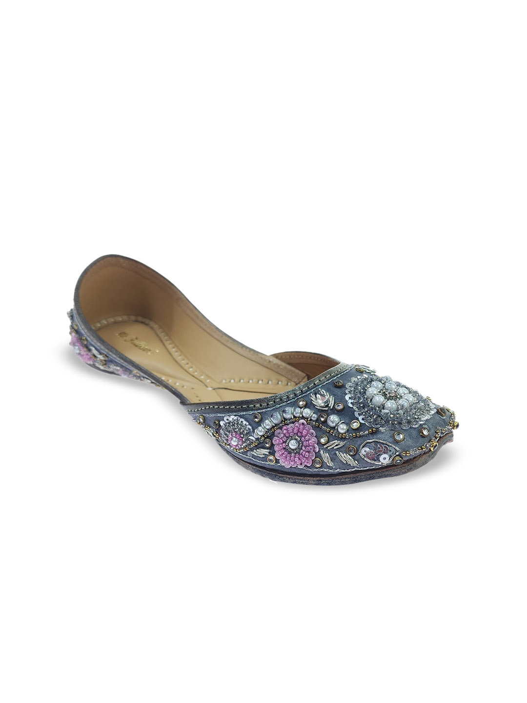 

Fulkari Women Embellished Pure Leather Ethnic Mojaris, Grey