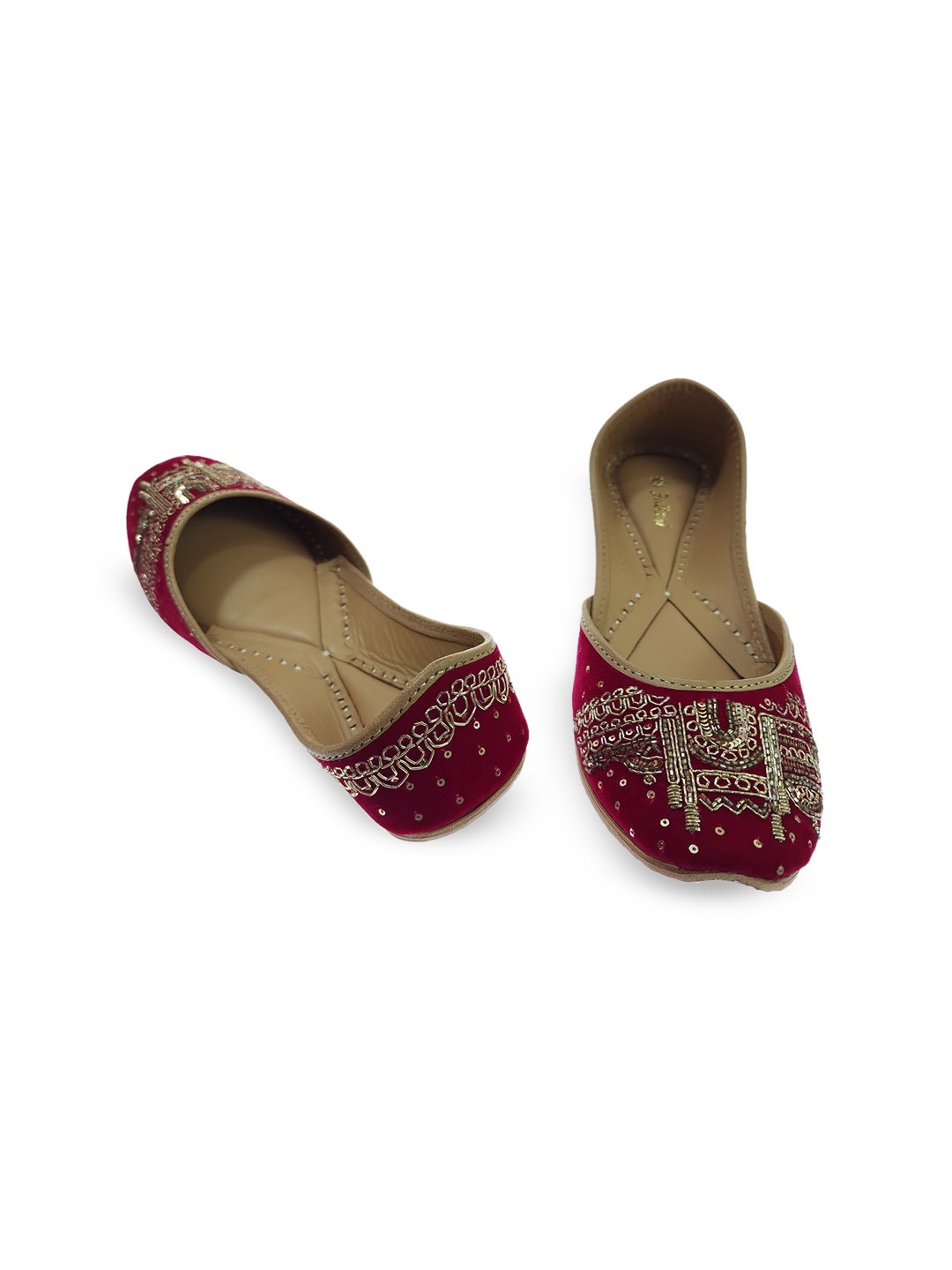 

Fulkari Women Embellished Pure Leather Ethnic Mojaris, Maroon