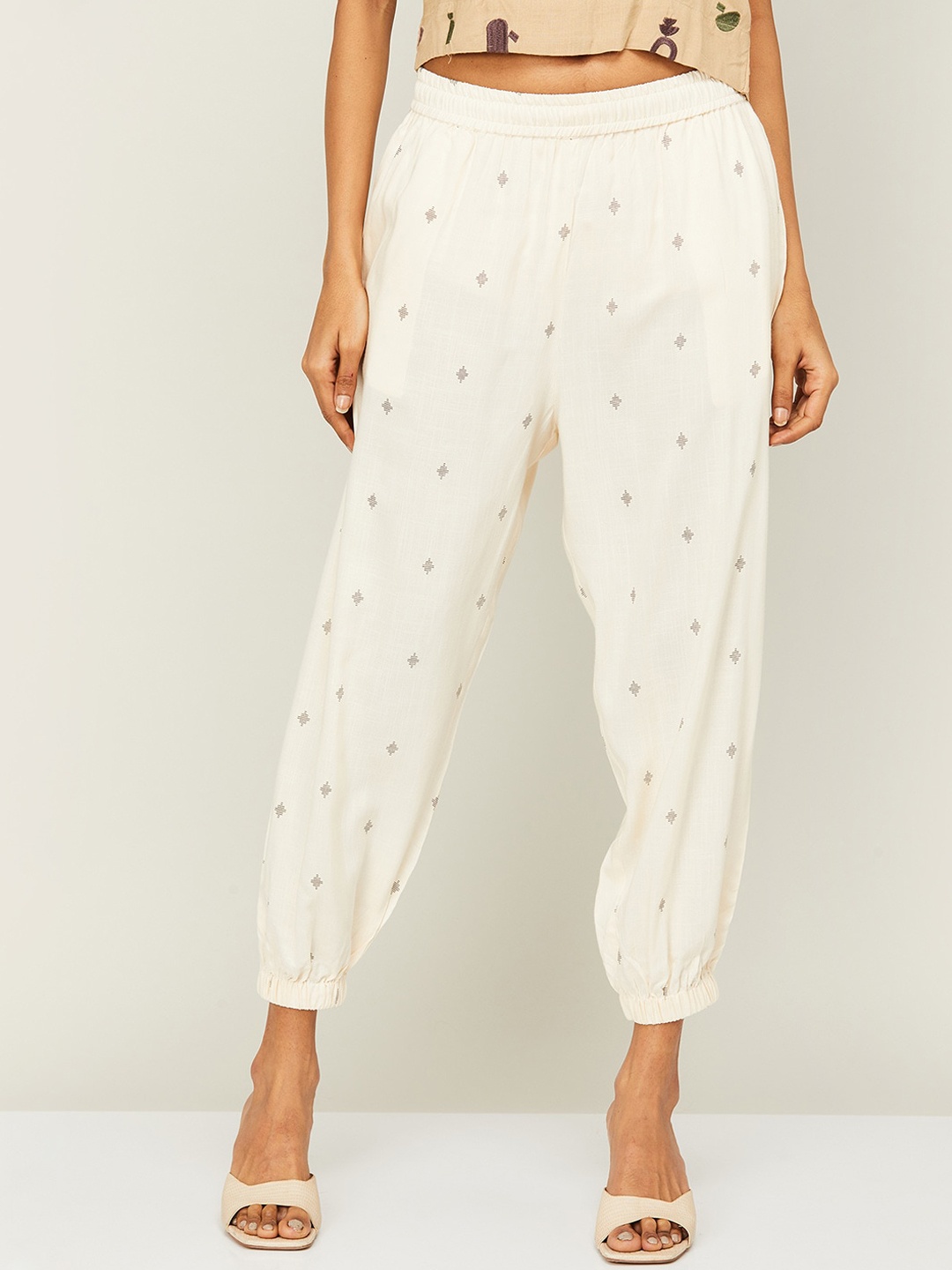 

Melange by Lifestyle Women Printed Mid-Rise Joggers, Beige