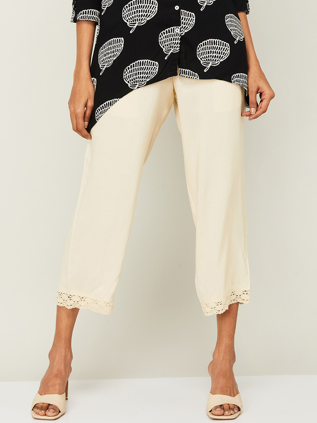 

Melange by Lifestyle Women Mid-Rise Trousers, Off white