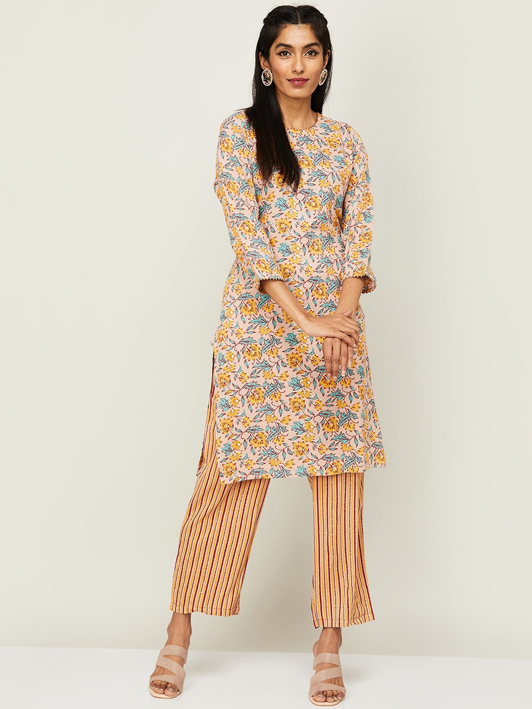

Melange by Lifestyle Floral Printed Straight Kurta with Trousers, Beige
