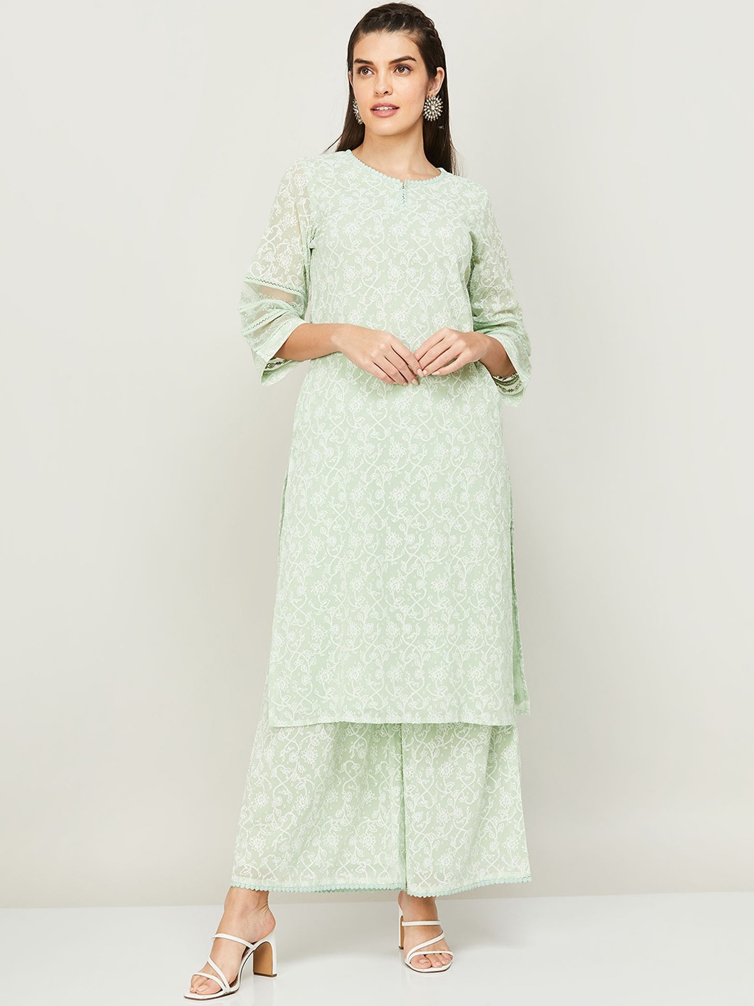 

Melange by Lifestyle Floral Embroidered Straight Kurta with Palazzos, Green