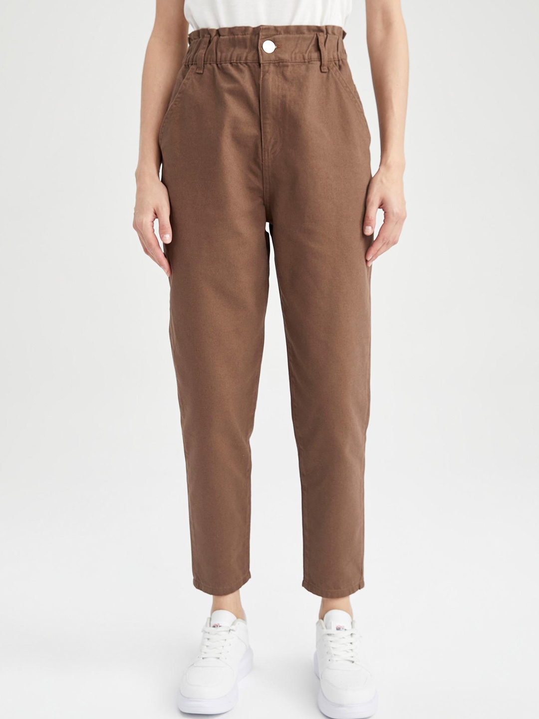 

DeFacto Women High Rise Plain Cropped Pure Cotton Trousers, Brown