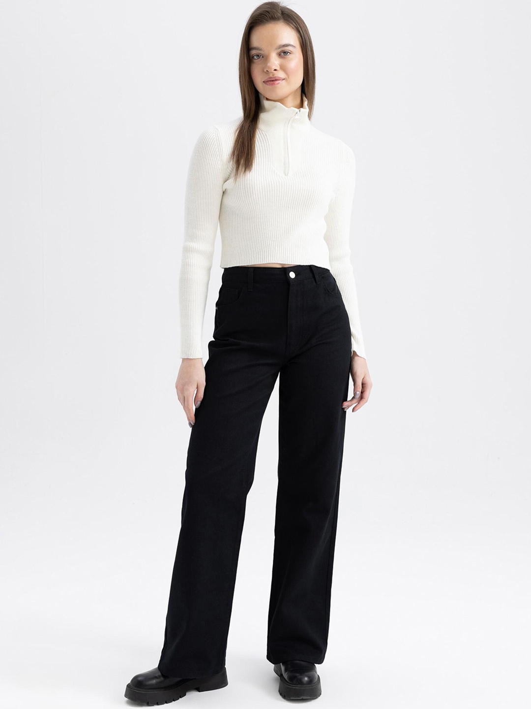 

DeFacto Women Mid Rise Pure Cotton Trousers, Black