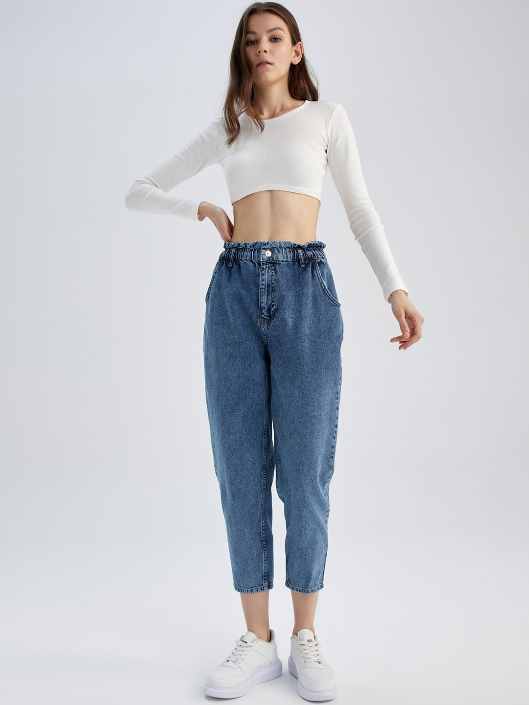 

DeFacto Women Mid Rise Clean Look Cropped Pure Cotton Jeans, Blue