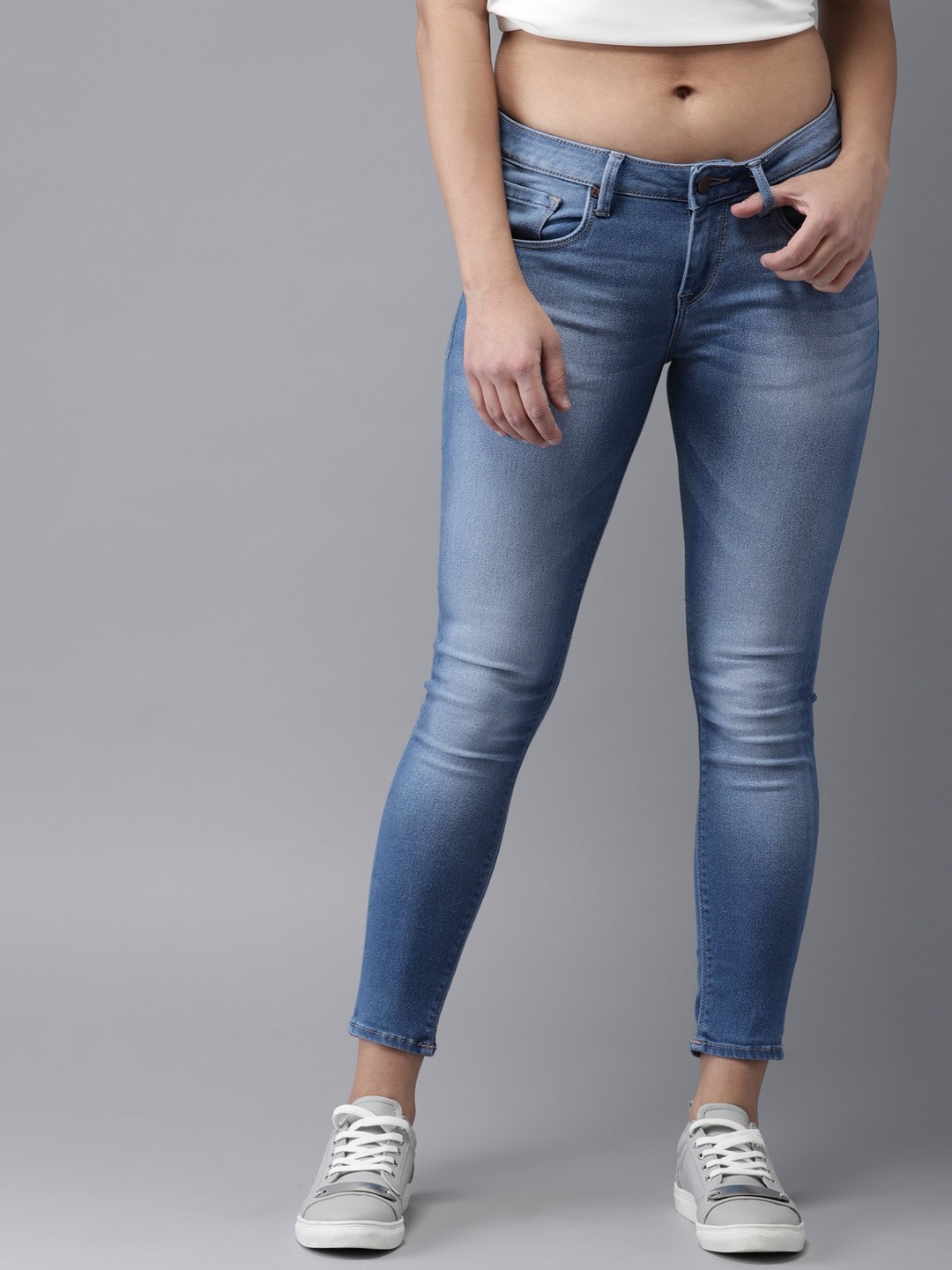 

HERE&NOW Women Blue Ankle Skinny Fit Mid-Rise Clean Look Stretchable Jeans