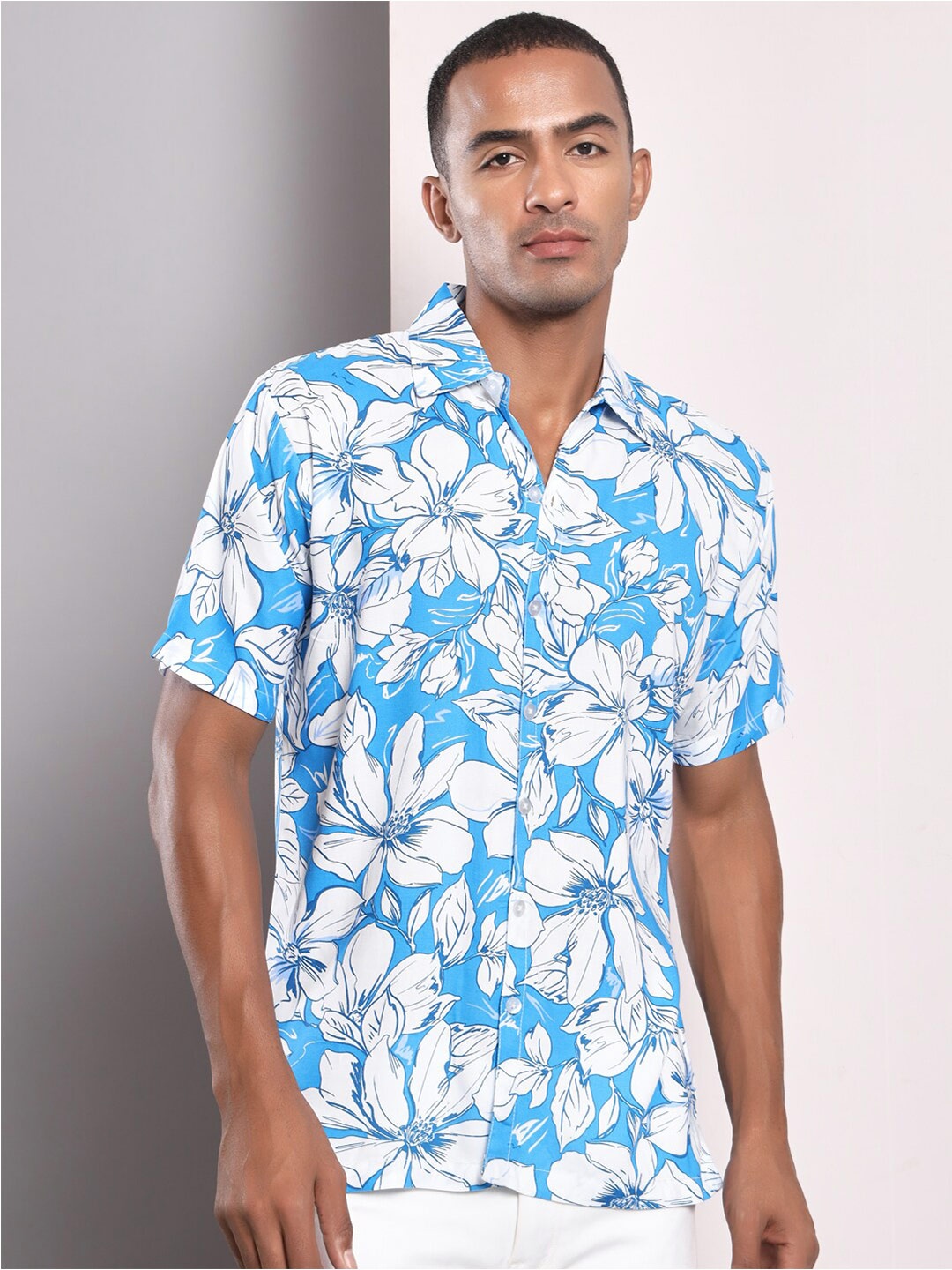 

Darzi Floral Printed Cotton Casual Shirt, Blue