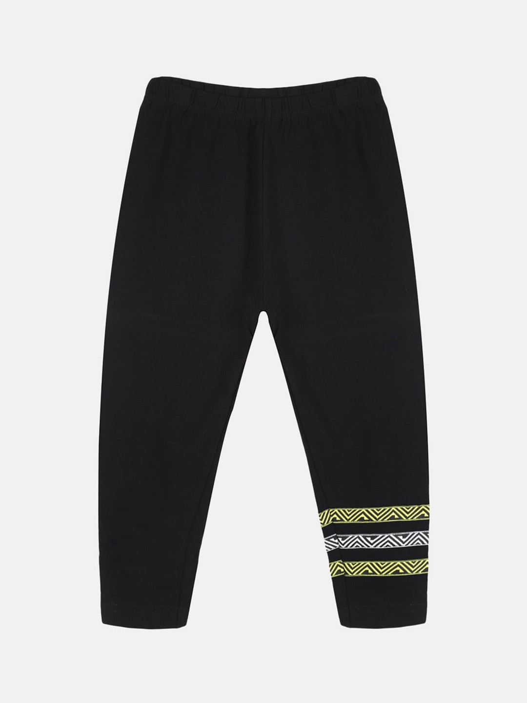 

KiddoPanti Girls Cotton Lycra Capri Leggings With Taping Deatils, Black