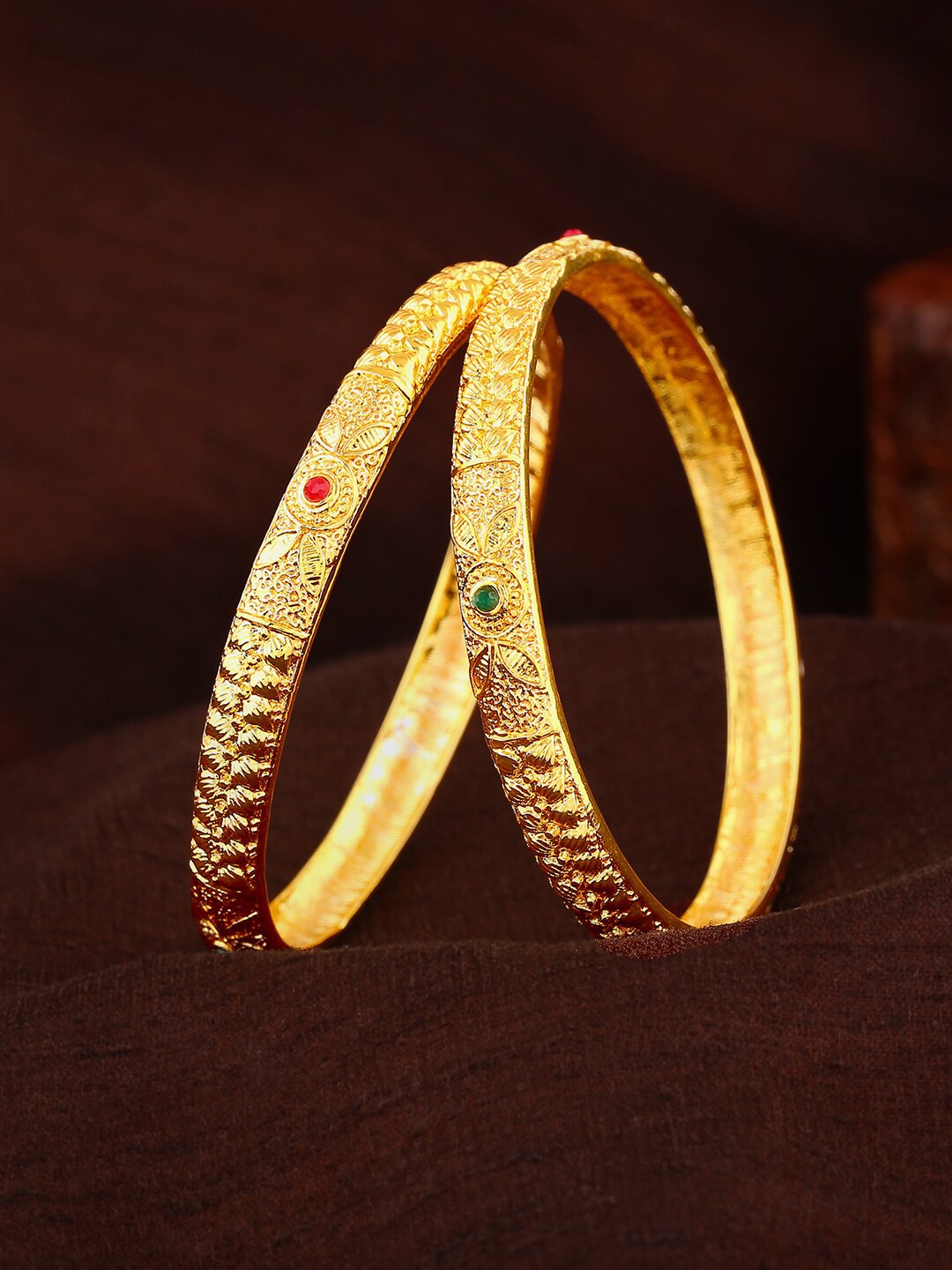 

Estele Set of 2 Gold-Plated Crystal Studded Bangles, Red