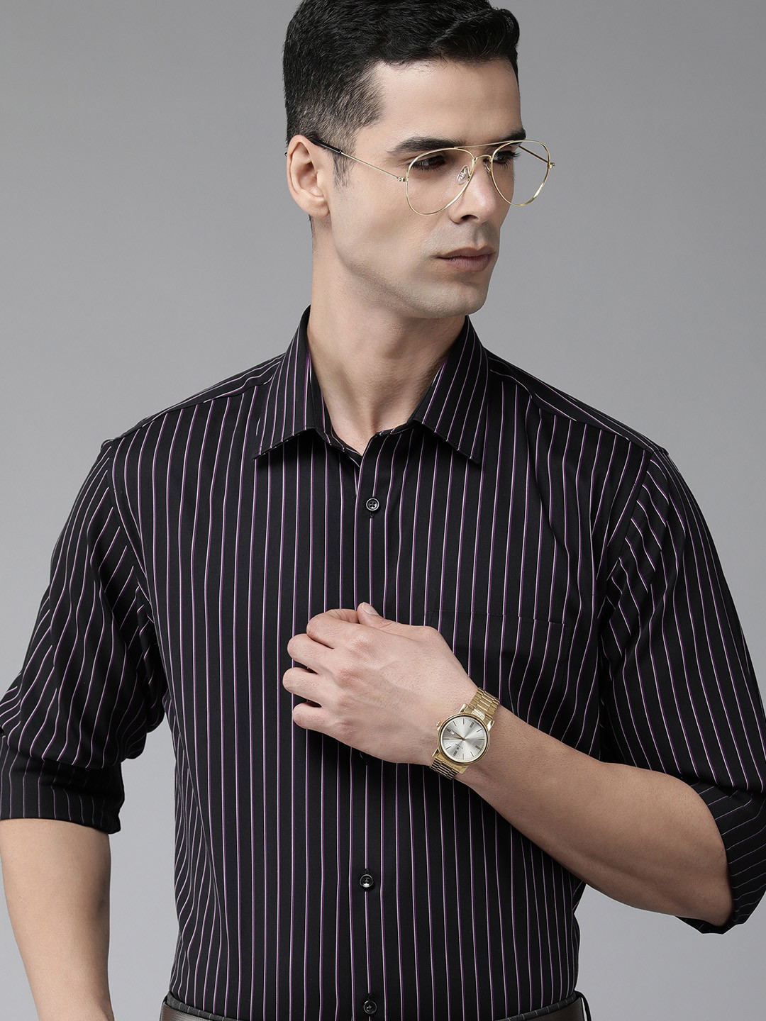 

Van Heusen Men Pure Cotton Custom Fit Striped Formal Shirt, Black