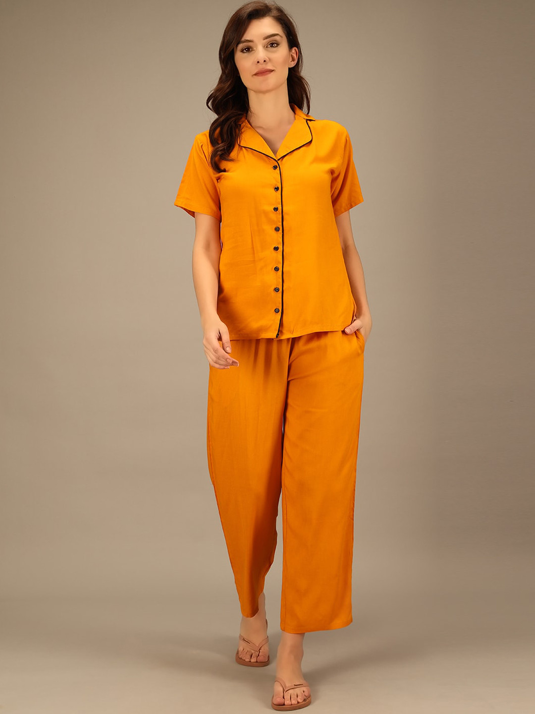 

Darzi Lapel Collar Night Suit, Yellow