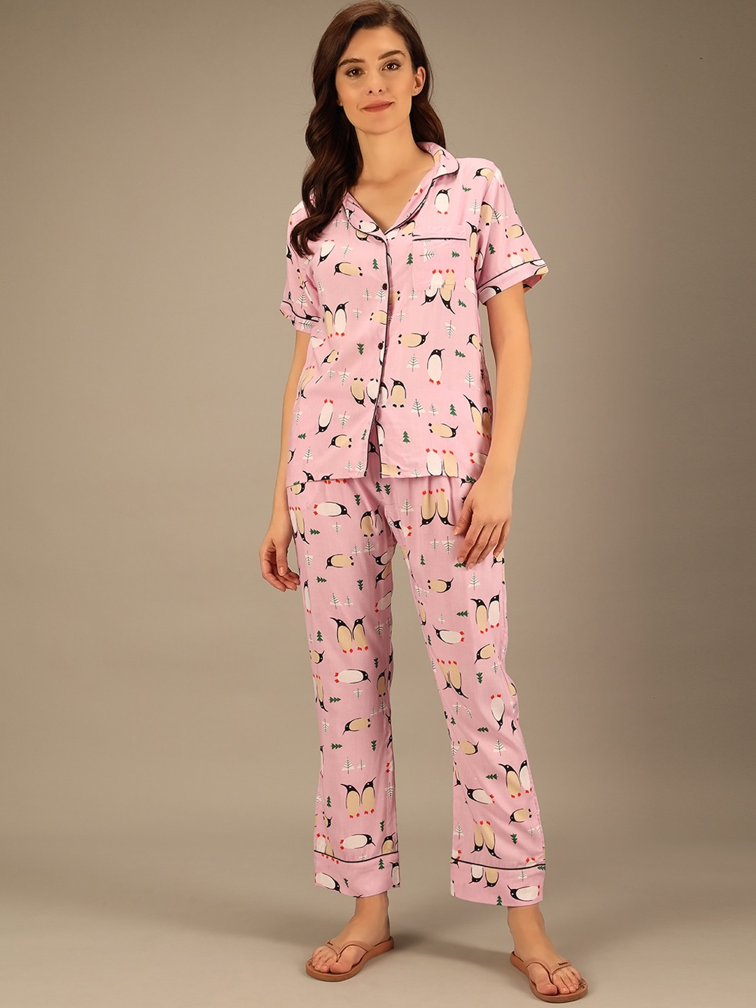 

Darzi Conversational Printed Night Suit, Pink