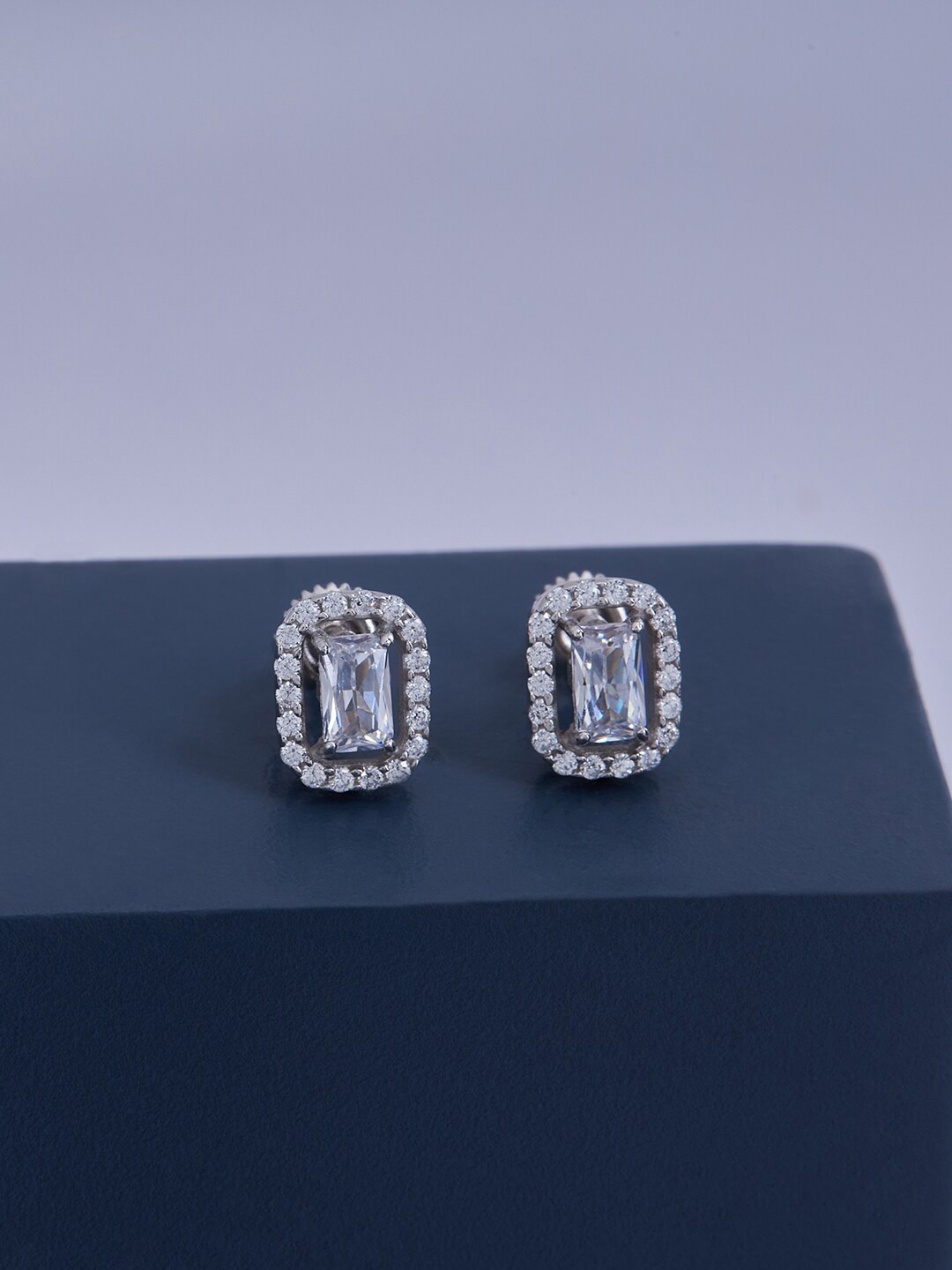 

Kushal's Fashion Jewellery White Oval Studs Earrings