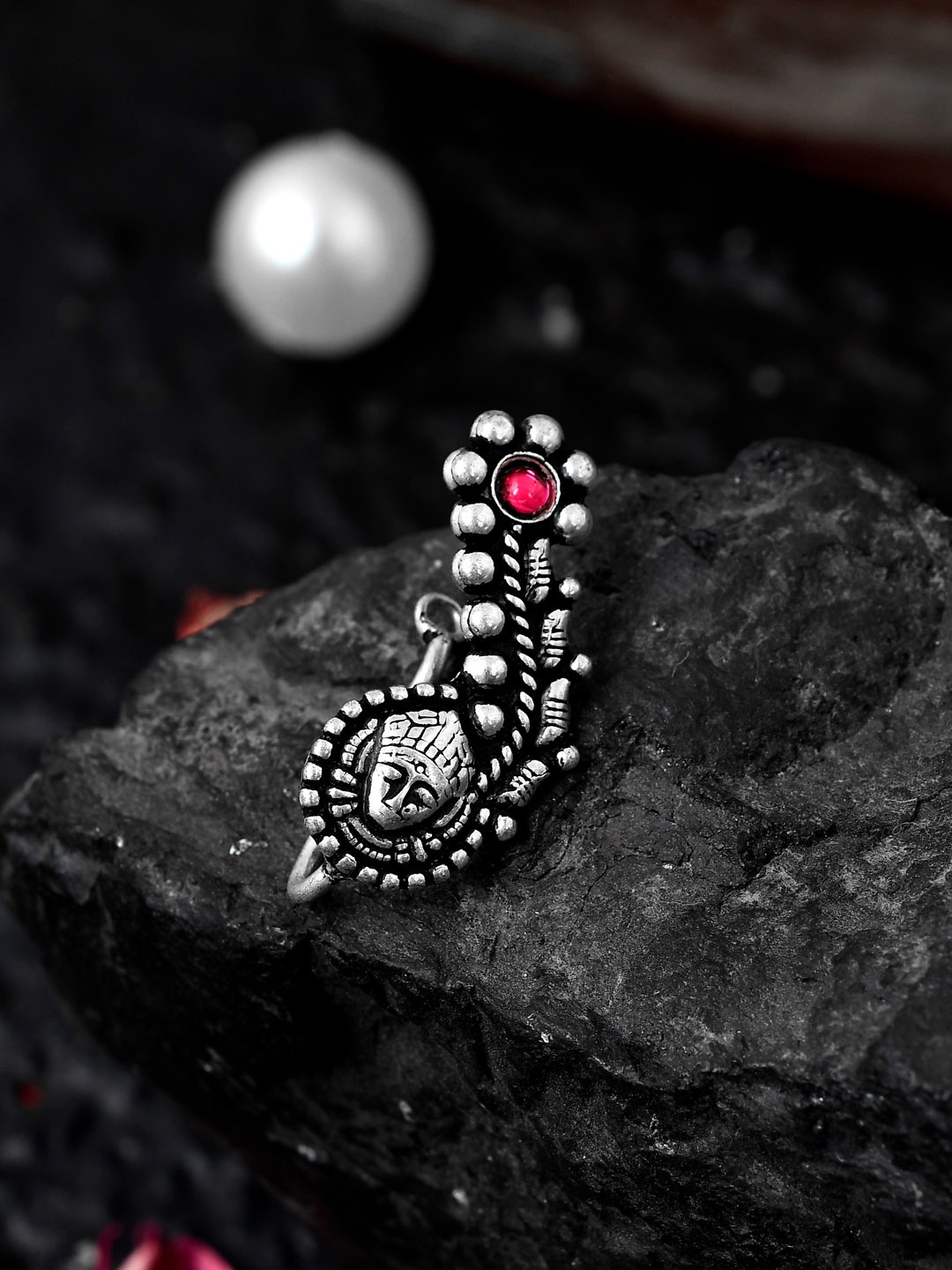 

AQUASTREET JEWELS Silver-Plated Stone-Studded Clip-On Oxidised Nosepin