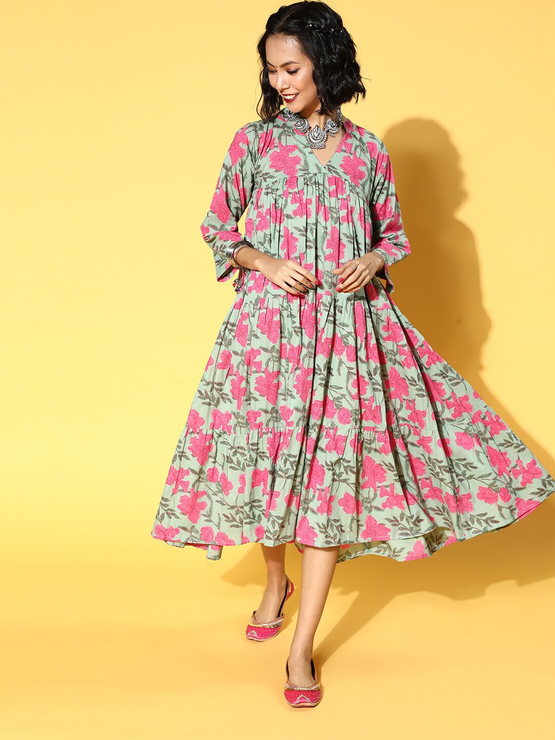 

InWeave Green Floral A-Line Midi Dress
